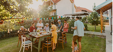 Multi-retiree family enjoying lunch together